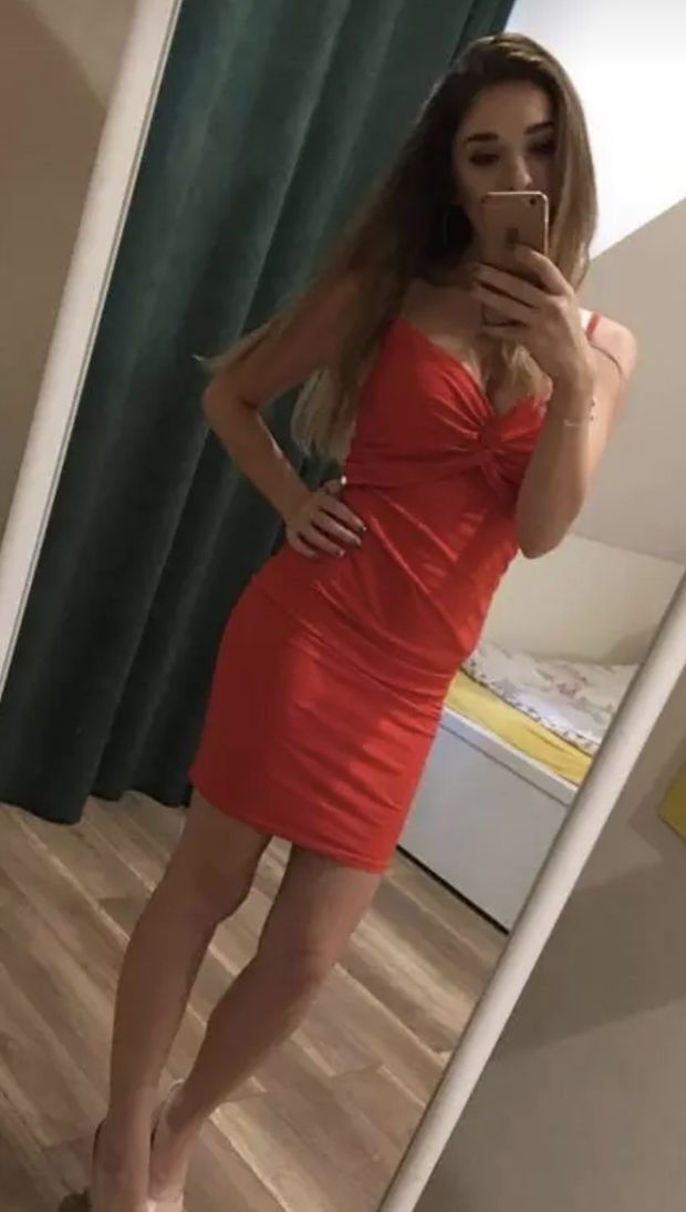 Teen selfie