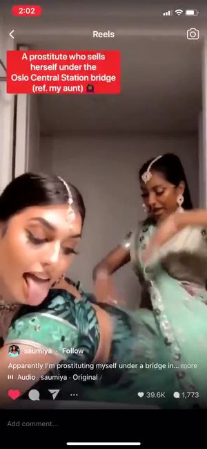 Saumiya & friends twerking and sending a clear message.