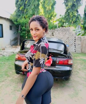 jessique_tz Queen J in spandex