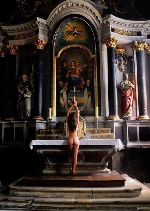 get you'r ass in curch
