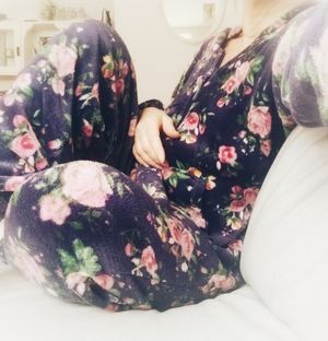 Having a off day in my comfy, very soft onesie ;-)