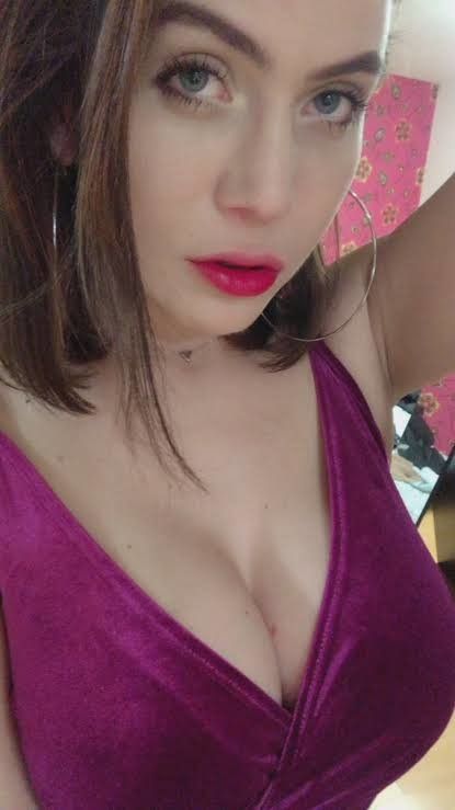 Mandy Candy - very beautiful and sexy