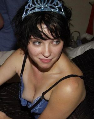 teen princess boob slip