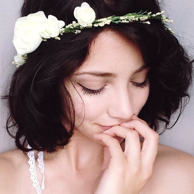 Emily Rudd White Dress Flower Crown