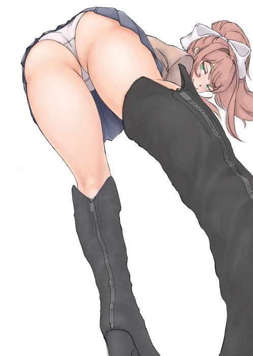 monika showing off those thighs