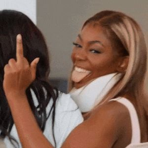 везунчик = lucky guy