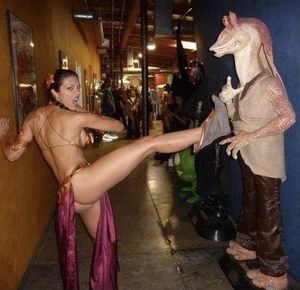 Upskirt on this Slave Leia hottie.