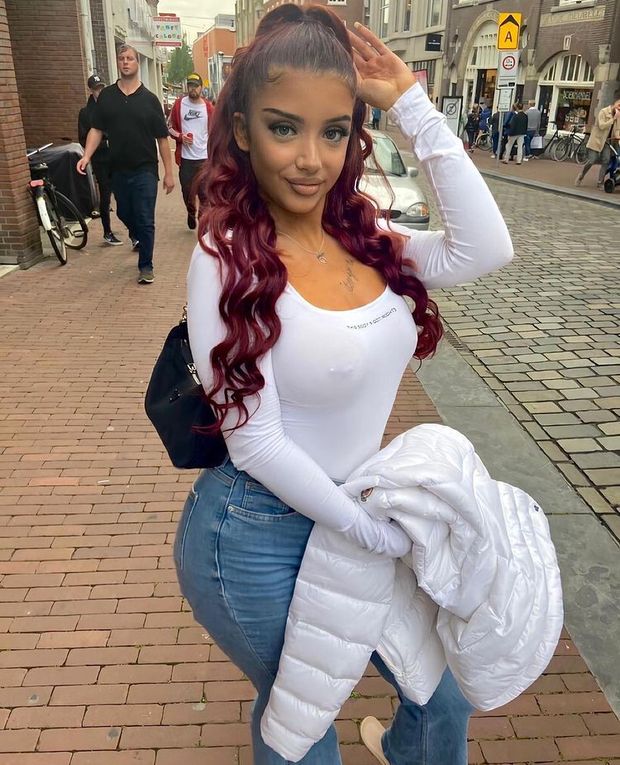 Slutty ebony