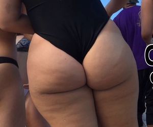 LARGE ROUND ASS FAT CANDID CULO