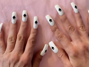 Showing her love for black cock♠️