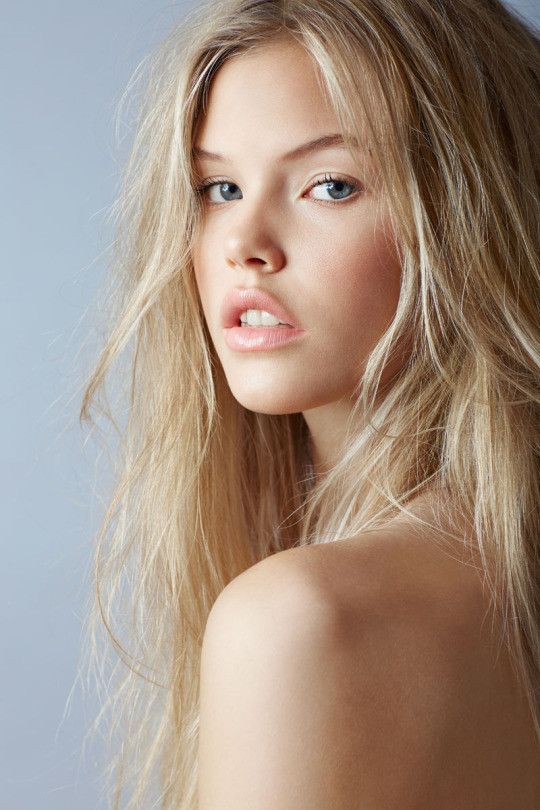 blue eyed stunner