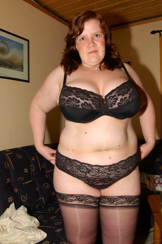 mom in erotic lingerie