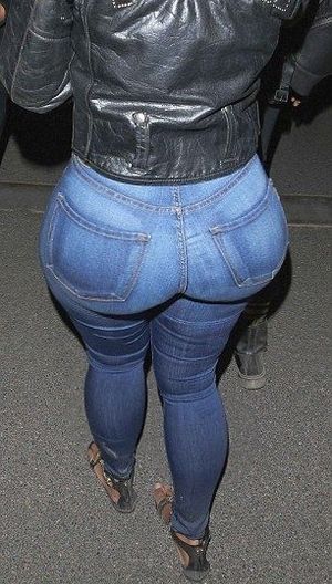 CURVY THICK SEXY PAWG