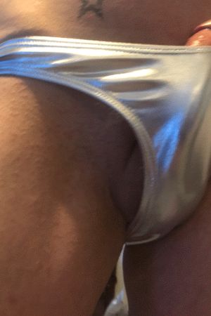 She poses to tease me. Works every time. I have to touch!