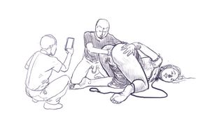 friend play with mom 01