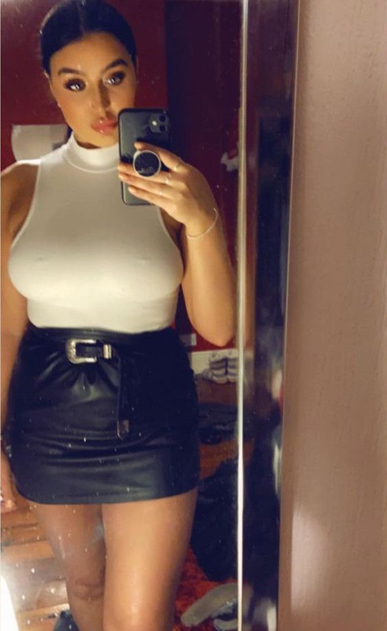 Courtney’s nipples poke through