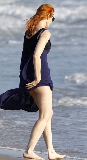 very sexy babe with beautiful body, ass & legs without panties in public on the beach