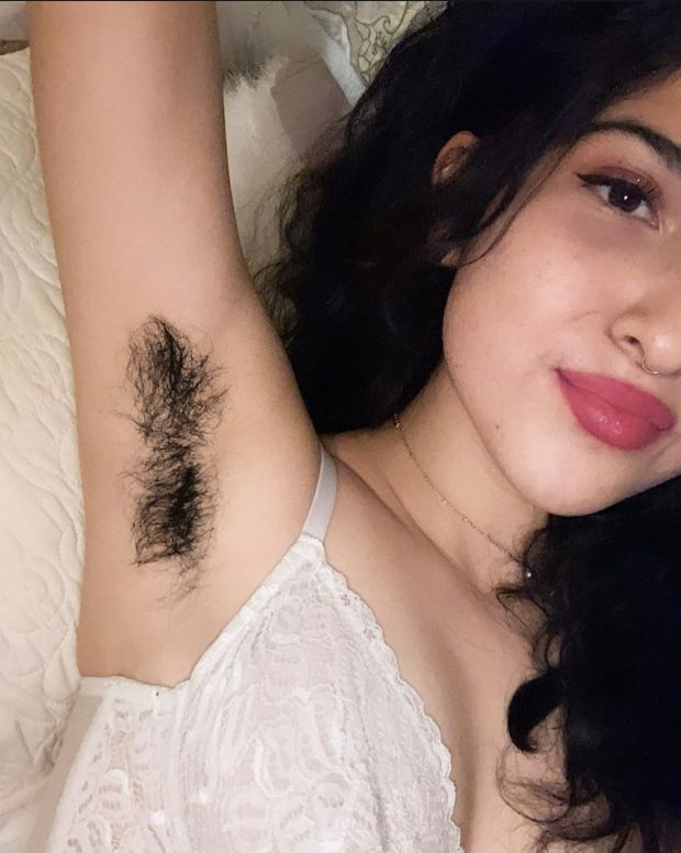 snif her pits