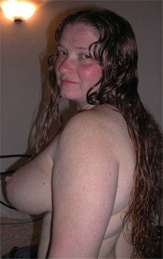 sexy bi natural
redhead with all natural big 36DD tits and hard nipples just out of the shower (undressed)