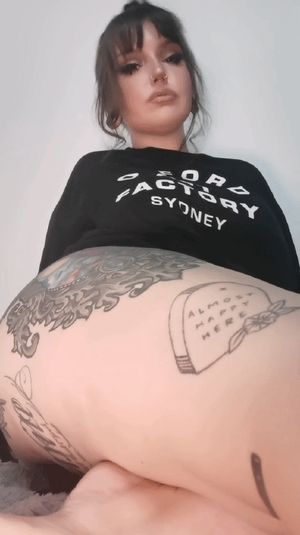 Raunchy selfie from her.