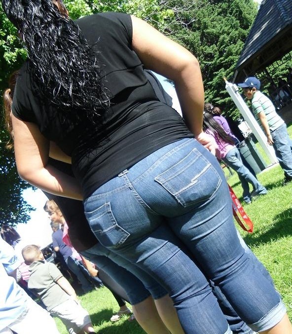NICE FAT PUBLIC ASS