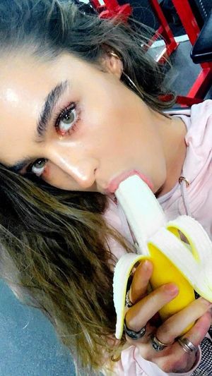 Sommer Ray with a banana ????