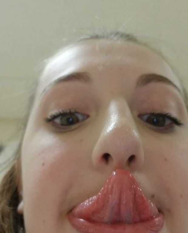 Trin tongue lick