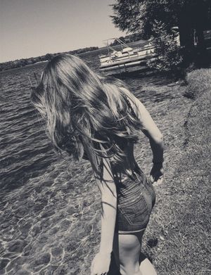 Trin short shorts black and white