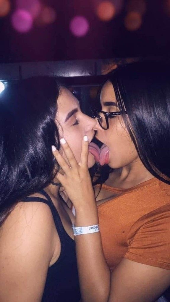 Kissing teens