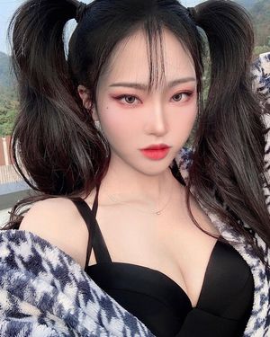 Feeling cute. Might suck a dick or two.