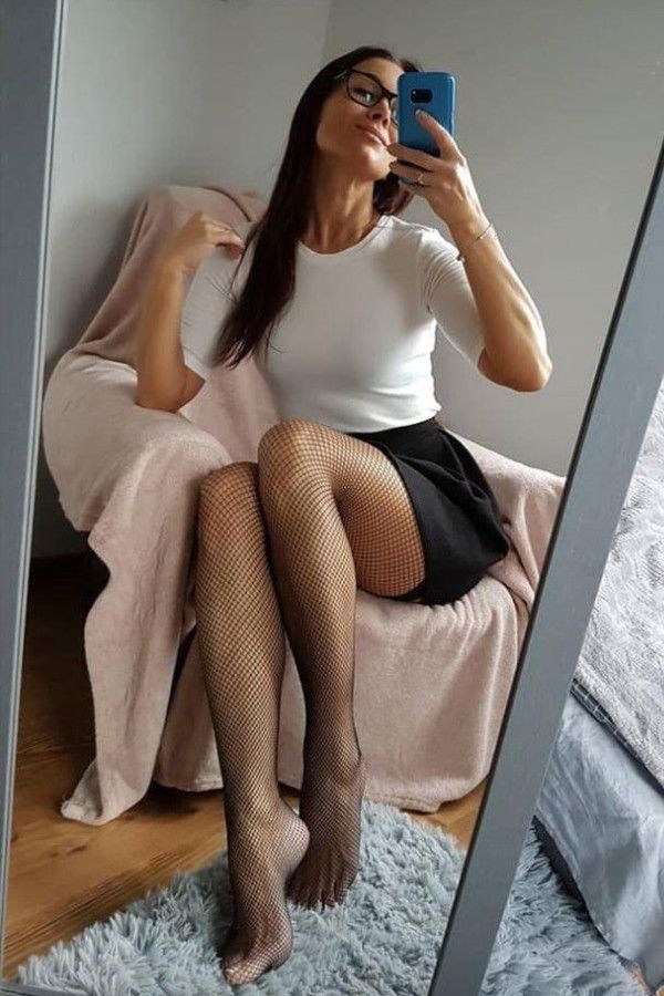 Gorgeous babe
