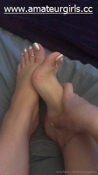 Watch more on AMATEURGIRLS[dot]CC Model: [ footsiegalore ]