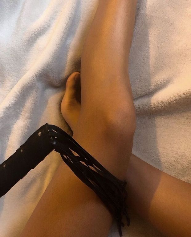 Say hello to Kira's feet