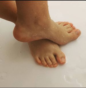 Beautiful wet teen feet