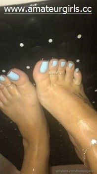 Watch more on AMATEURGIRLS[dot]CC Model: [ footsiegalore ]