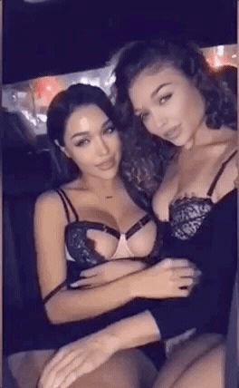 Federyca and her twin