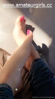 Watch more on AMATEURGIRLS[dot]CC Model: [ footsiegalore ]