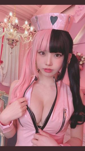 LilacScarlet Picture