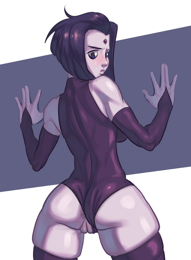 Raven's pussy peek