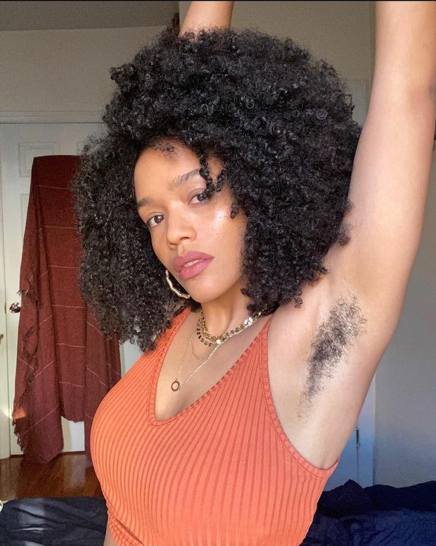 ebony hairy pits