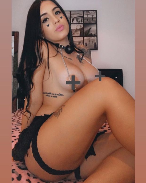 Danna Correa - very beautiful and hot