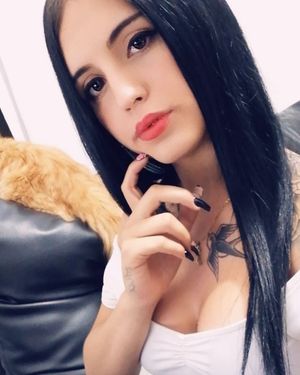 Danna Correa - very, very beautiful