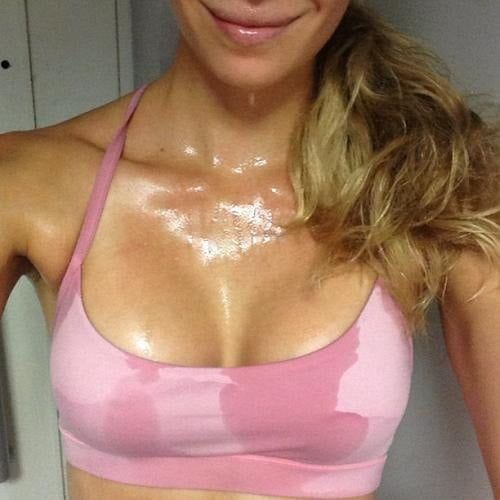pink top