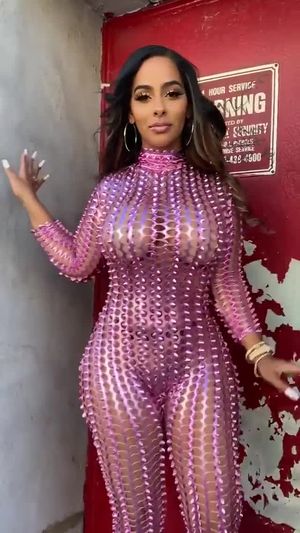 L'arte della sexy Ayisha Diaz