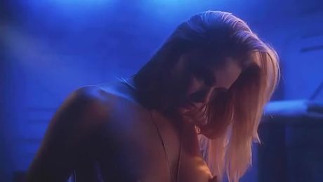 Jaime Pressly sex scene (no sound)