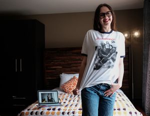 Amateur Dressed/Undressed 1/3