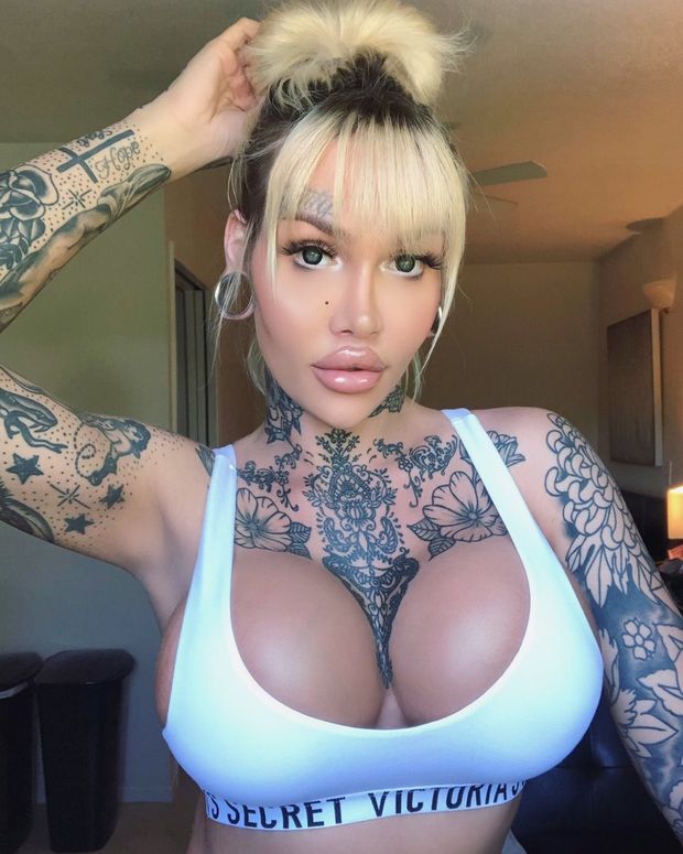 Big Tittied Nadia