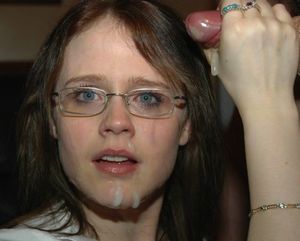 Melissas mom in college