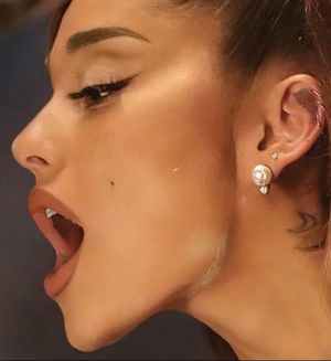 Ariana ready for the cumshot of a lifetime