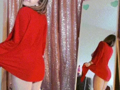 V Whit dance mirror